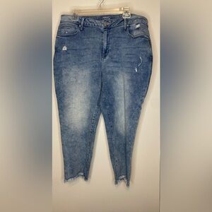 Time and Tru women’s jeans